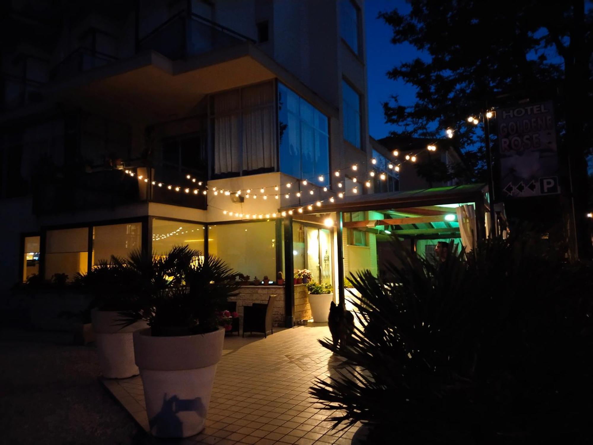Hotel Goldene Rose Rímini Exterior foto